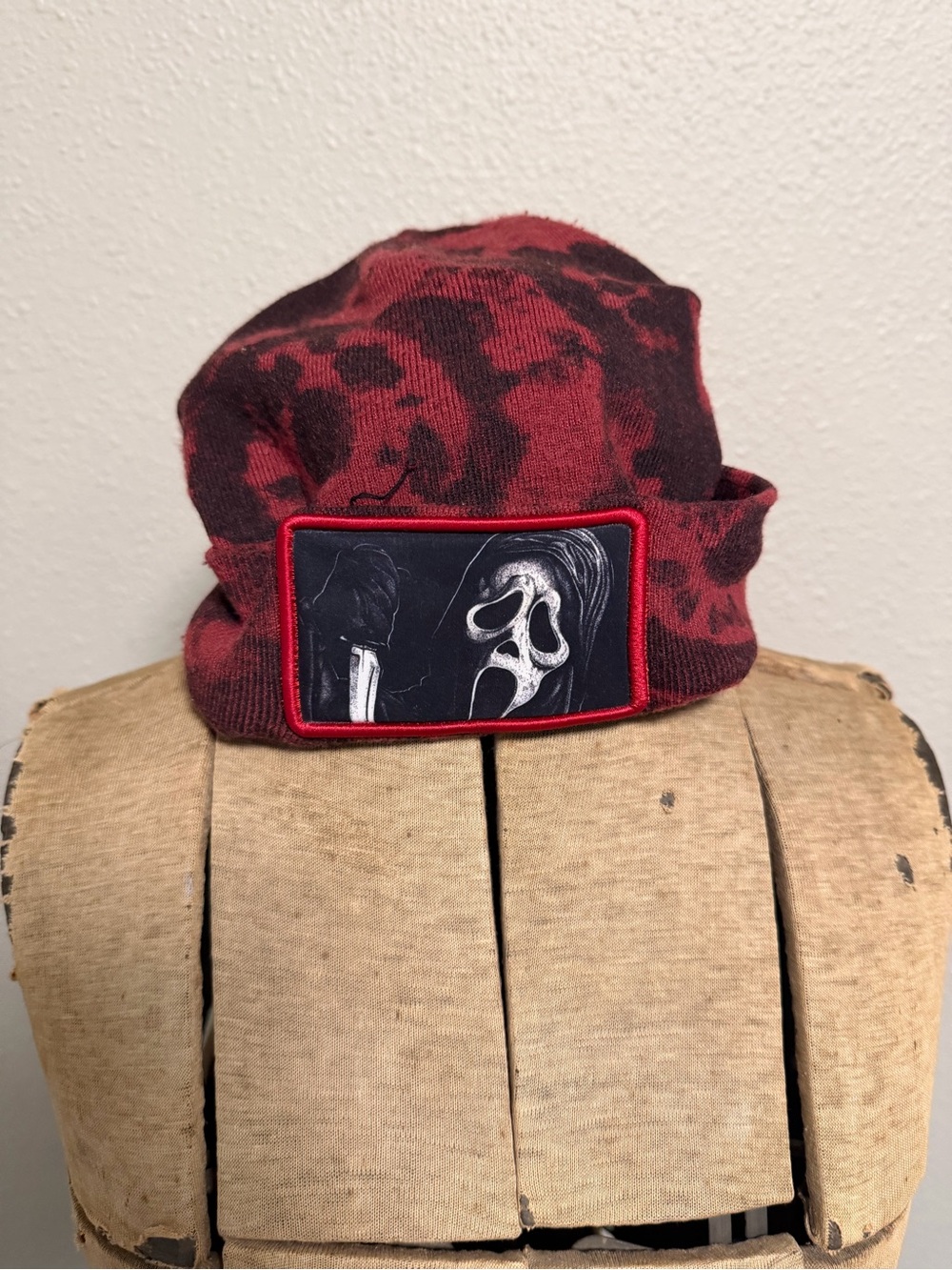 Red and Black Graphic Beanie Hat with Scream Patch